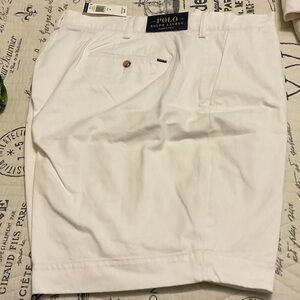 Polo Ralph Lauren classic fit 9” white chino shorts. Mens 42. New with tags
